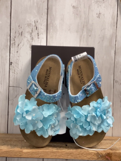 neu Monnalisa  Sandalen  Gr. 28  hellblau mit Glitzersteinen + hellblaue Rosetten mit weißen Perlen mit Sicherungsbügel 