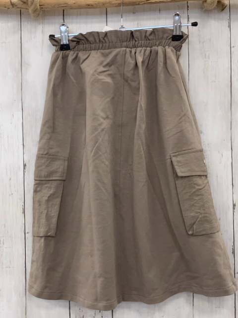 Zara  Rock Gr. 134  grau Gummizugbund aufgesetzte Tashen 