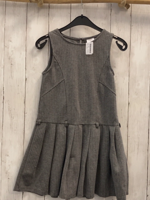 zara  Kleid  Gr. 134  grau weiße Strefen 