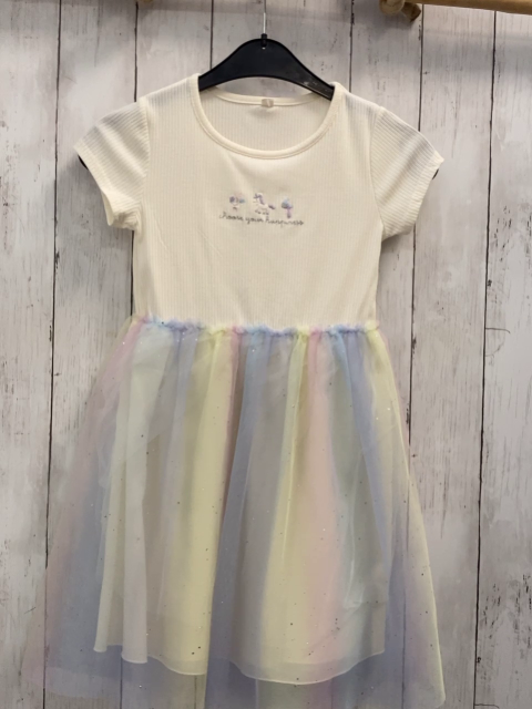   Kleid  Gr. 122/128  creme Rippen Stickerei auf dem Oberteil bunt gestreifter Tüllrock mit silber Glitzerpunkten + -sterne 