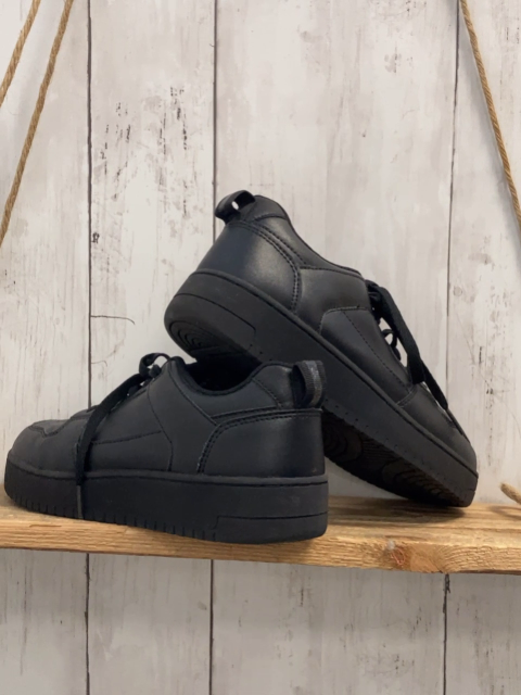   Schuhe  Gr. 38  schwarz 