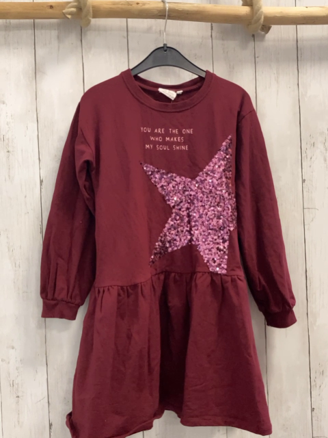  Kleid Gr. 116  bordeauxrot Pailettenstern 