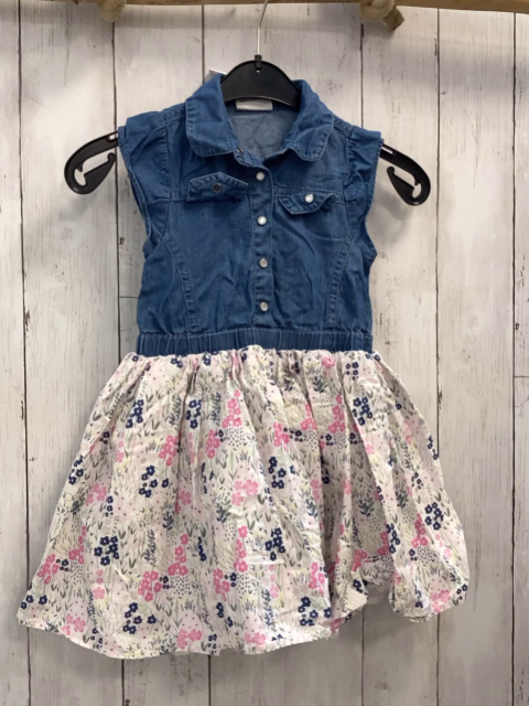   Kleid Gr. 98  Jeansoberteil weißer Rock mit Blumen 