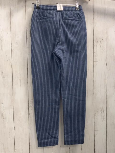  Hose  Gr. 140  blau hellgraue Streifen + blau weiß grüne Seitenstreifen 