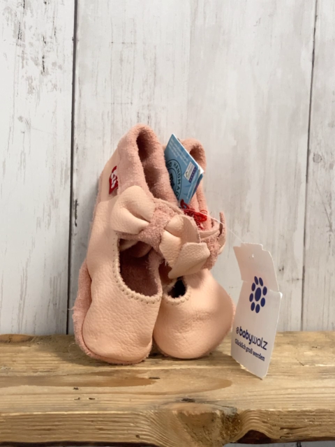 neu Babyschühchen Gr. 22  rosa Leder