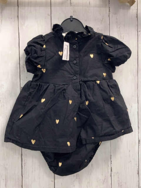 H&M  Playsuit  Gr. 68  schwarz goldene Herzen Rüschenbund 