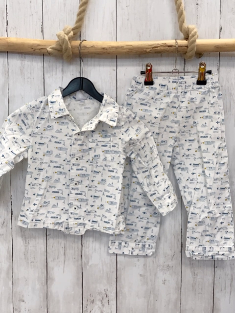 petit bateau 2tlg Sommerhemd + Shorts Gr. 86  weiß blaue Fahrzeuge und Häuser