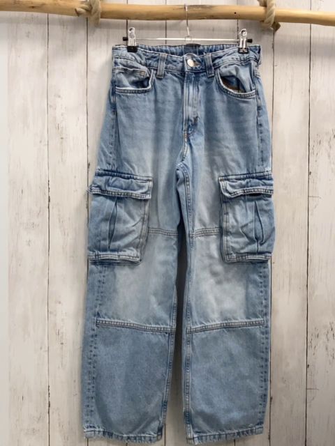 H&M  Hose  Gr. 152  hellblau Jeans aufgesetzte Taschen Bund verstellbar 