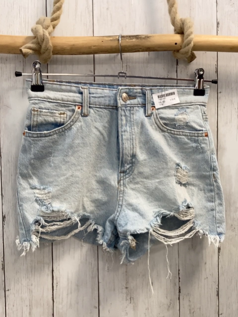  Shorts Gr. 40  hellblau Jeans used Look