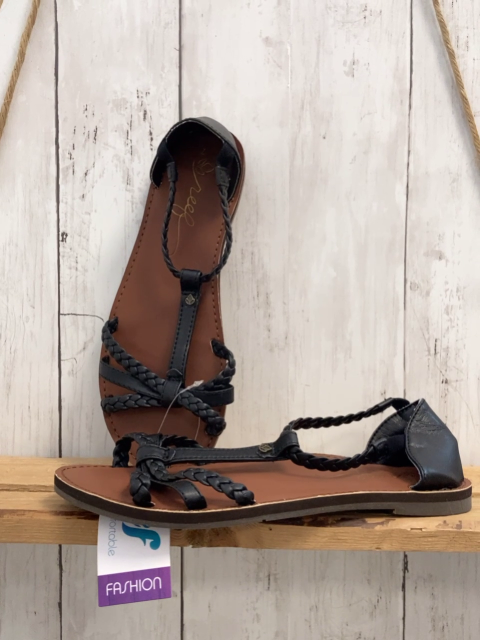 neu Reef Sandalen Gr. 37,5  schwarz geflochtene Riemen