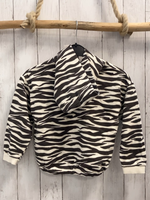 zara neu Pullover Gr. 122  grau weiß Zebramuster NP 14,95€