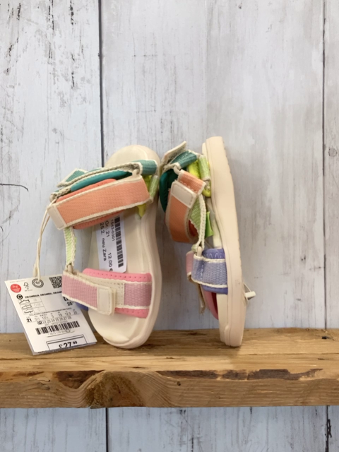 neu Zara  Sandalen  Gr. 21  rosa hellgrün lachs petrol Riemen NP 25,95 € 