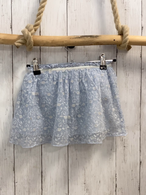 Benetton Rock Gr. 92  hellblau transparenter Überrock mit silber Stickerei Schleife 