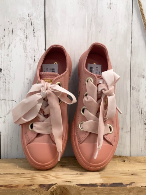 Converse  Schuhe  Gr. 30  lachs rosa Schnürsenkel 