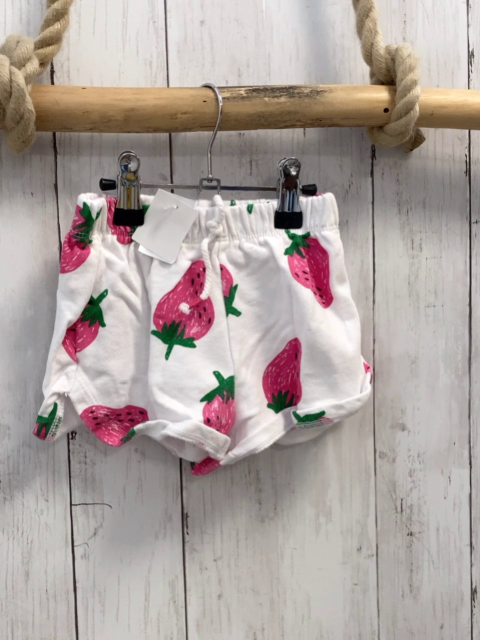 zara Shorts Gr. 98  weiß pink grüne erdbeeren