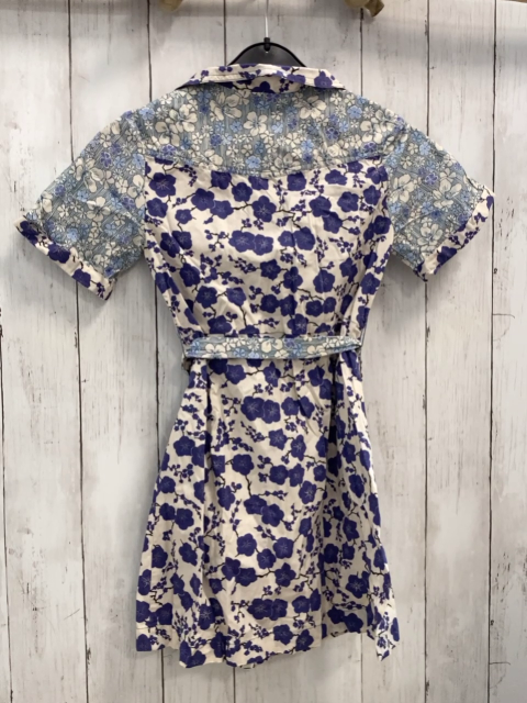 zara Kleid Gr. 134  weiß lila Streifen + Blumen