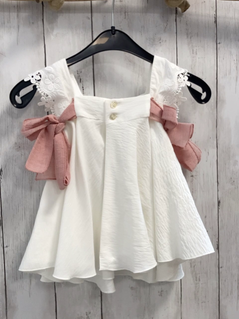 Copo Kleid Gr. 92  weiß Ärmel mit Lochmuster rosa Gürtelband 