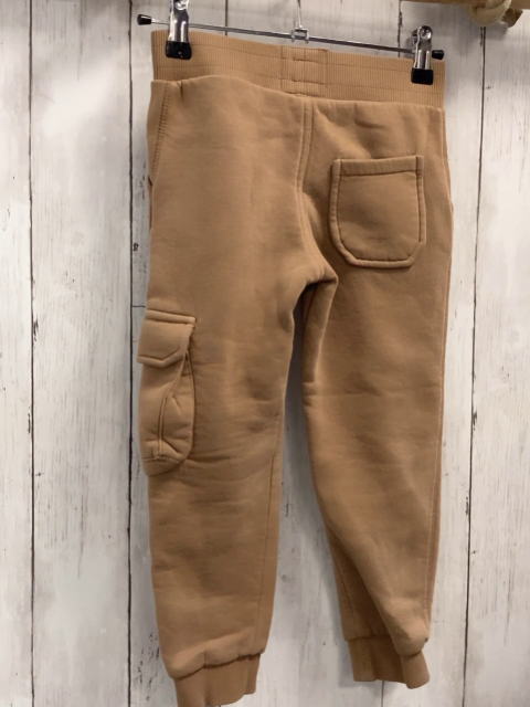 Basefield Jogginghose Gr. 104  braun blaue Kordel