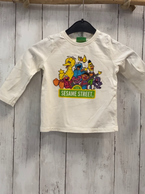  Langarmshirt  Gr. 80  creme Sesmstraßenfiguren 