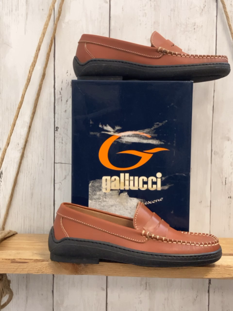 neu Galluci Schuhe  Gr. 33  braun 
