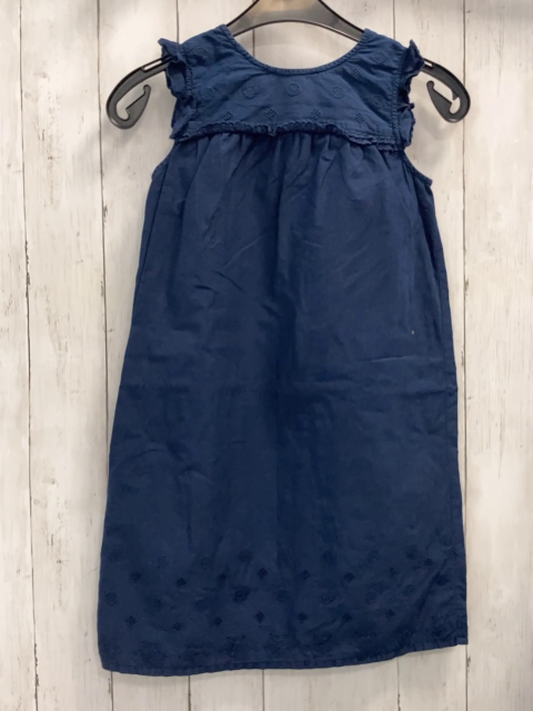 Cyrillus  Kleid  Gr. 140  blau Lochstickerei Rüschen 