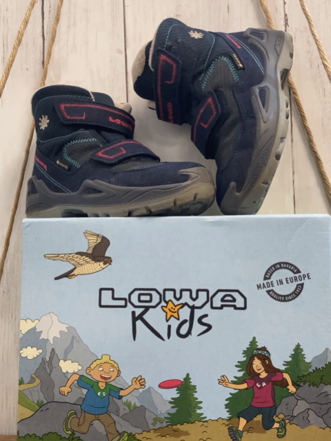 fast neu Lowa  Boots  Gr. 29  blau + pink türkis Nähte Teddyfutter NP 110 € 