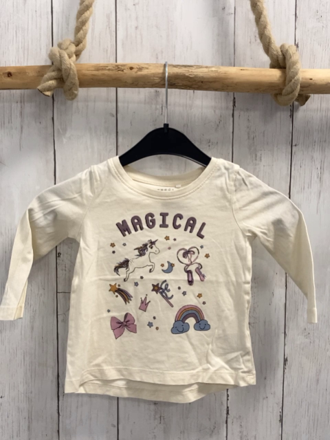 Name it  Langarmshirt  Gr. 80  creme kleine Bilder mit Einhorn Schrift 