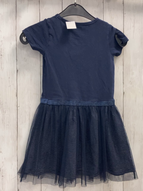 Basefield  Kleid  Gr. 116  blaues Oberteil mit Pailettenschrift blau silber gestreifter Rock mit Tüllüberrock 