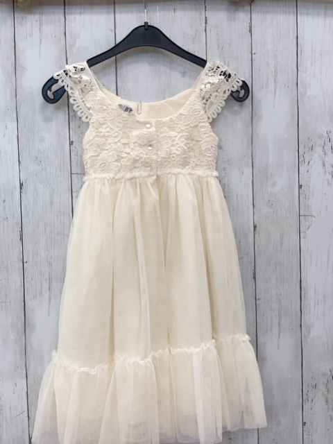 H&M  Kleid  Gr. 98  creme Oberteil mit Blumenhäkelei Tüllüberrock mit Rüschen 