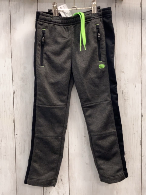  Jogginghose Gr. 104  grau schwarz grüne Kordel