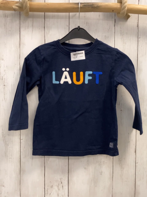  Langarmshirt Gr. 104  blau bunte Schrift