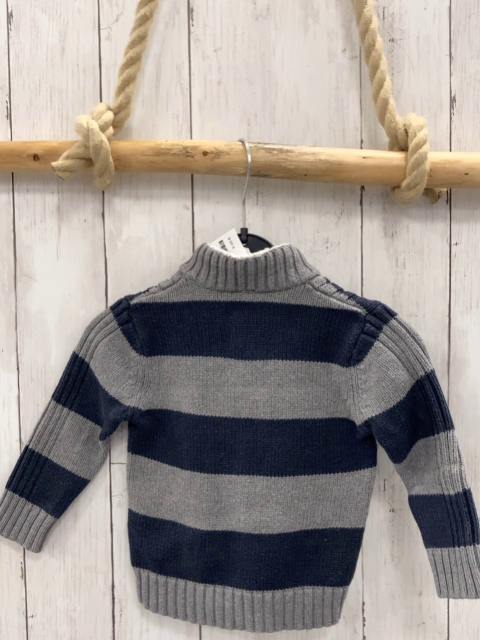   Pullover  Gr. 80  hellgrau graue Streifen Strick Zöpfe Knopfleiste