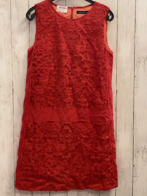 MarcCain Kleid Gr. S rot transparentes Überkleid mit Stickerei