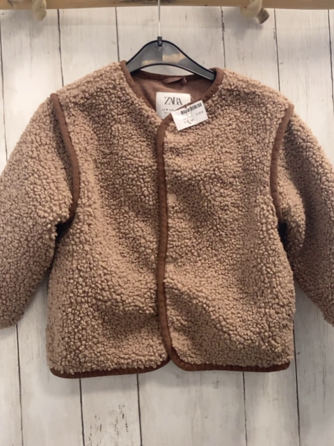 Zara  Teddyjacke  Gr. 116  hellbraun brauner Rippenbund 
