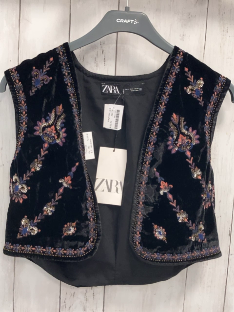 neu Zara  Weste  Gr. 152  schwarz Samd bunte Blumen mit silber Steinen + Pailetten NP 39,95 € 