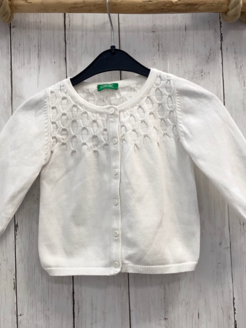 Benetton  Strickjacke  Gr. 74  weiß graue Nähte 