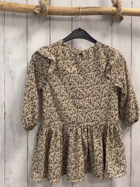 neu  Kleid  Gr. 98  beige Blumen 
