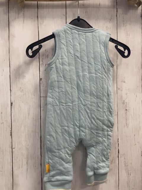 Steiff  Overall  Gr. 68  mint Rippen Plüschbärenkopf 