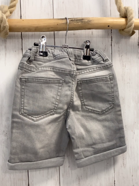   Shorts  Gr. 116  hellgrau Jeans Umschlag Bund verstellbar