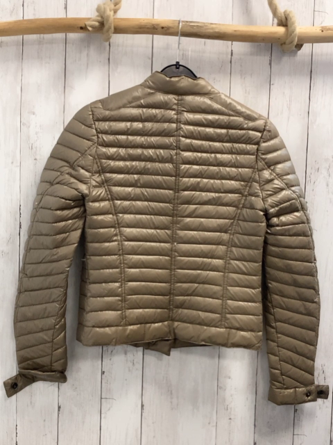   Jacke  Gr. 152  sand gesteppt silber Reißverschlüsse 