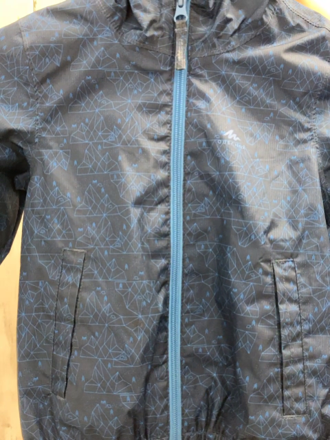 Decathlon  Regenjacke  Gr. 104  blau hellblauer Druck + Reißverschluss 