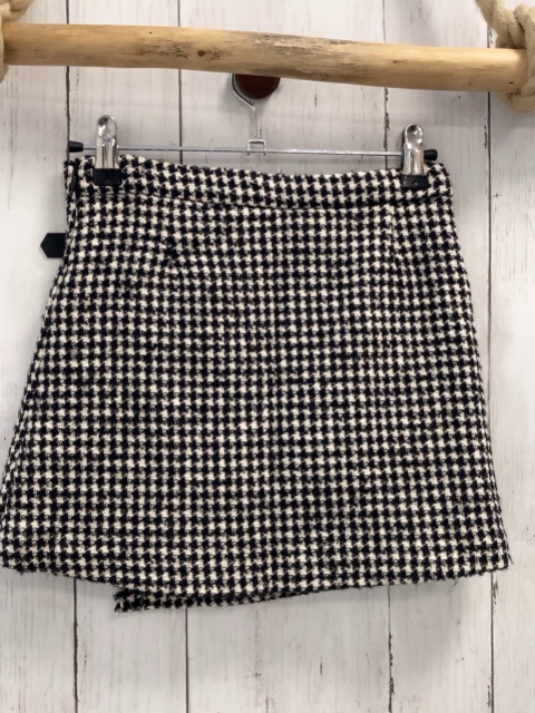 zara Rock Gr. 140  schwarz weiß gemustert Schnalle Wickeloptik