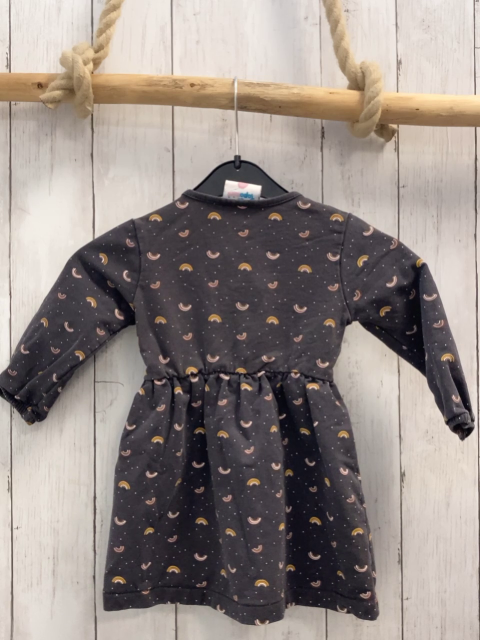   Kleid  Gr. 80  grau bunte Bögen weiße Punkte Rüschen 