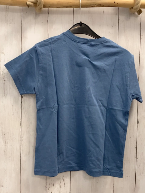 Benetton T-Shirt  Gr. 122/128  hellblau Schrift 