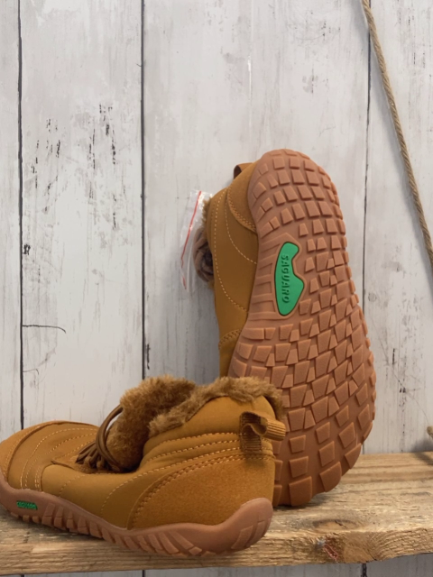 neu Saguaro  Barfußschuhe  Gr. 34  ocker gefüttert 