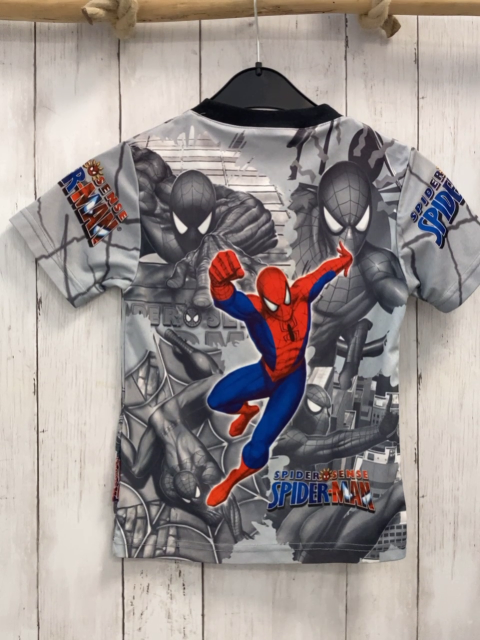   T-Shirt  Gr. 122/128  hellgrau grau bunter Druck Spiderman schwarzer Bund 