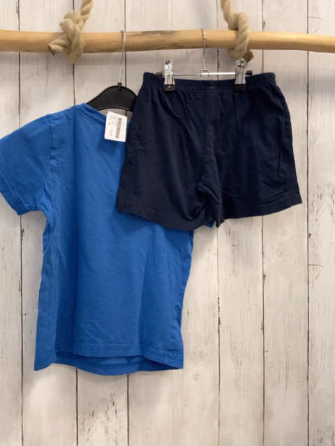 2ltg  T-Shirt + Shorts  Gr. 116  blau dunkelblau PJ Masks 