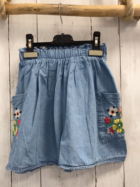   Rock Gr. 134  blau Jeans bunte gestickte Blumen 