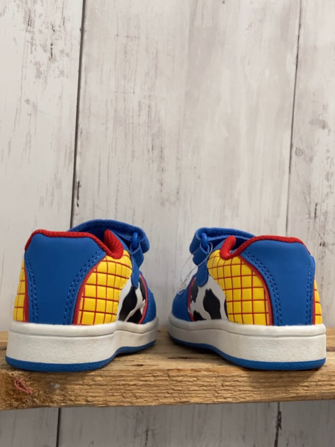 neu  Schuhe  Gr. 22  blau + gelb rot kariert roter Bund + schwarz weiß gemusert 