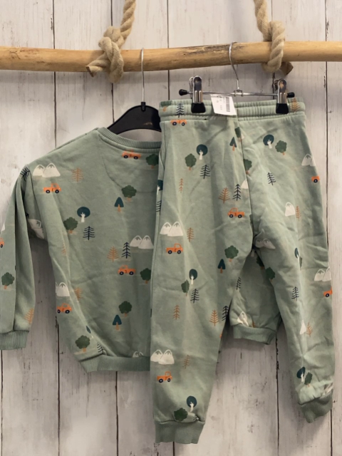 2tlg  Pullover + Jogginghose  Gr. 92  mint Berge Bäume Fahrzeuge 
